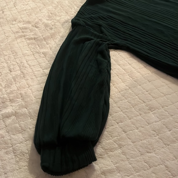 Green SHEIN crop sweater - Picture 4 of 5